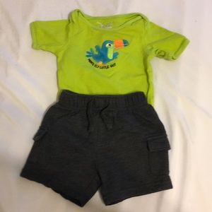 Baby boy short set jumping beans bird appliqué